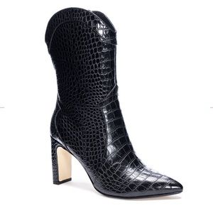 Chinese laundry everley boot